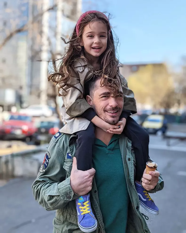 Imaginea-adorabila-prin-care-Vladimir-Draghia-a-anuntat-ca-va-deveni-tatic-pentru-a-doua-oara-7
