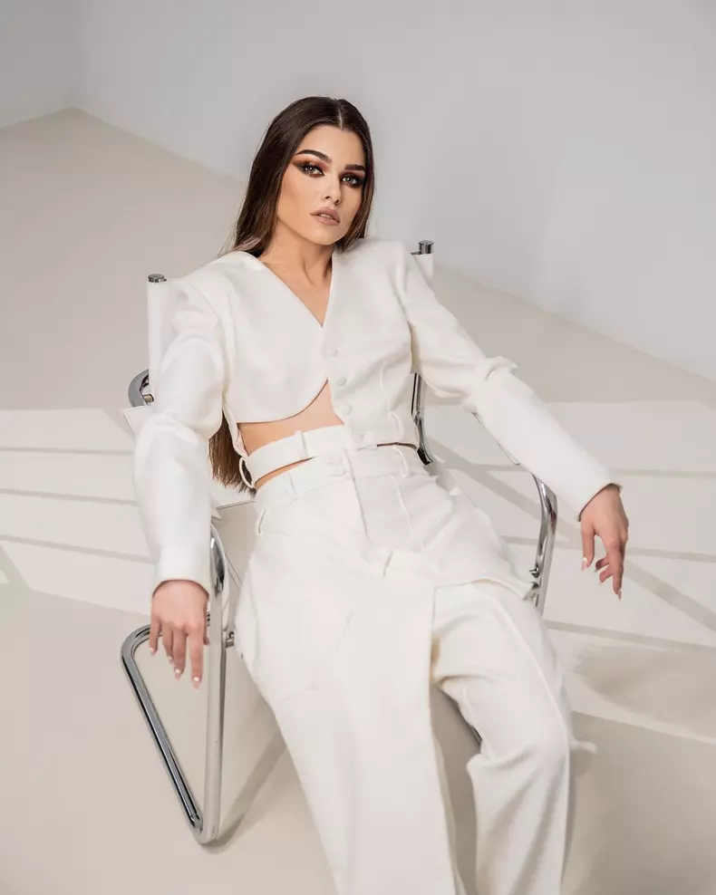 Theo Rose, în cărți să prezinte o nouă emisiune de divertisment la Pro TV