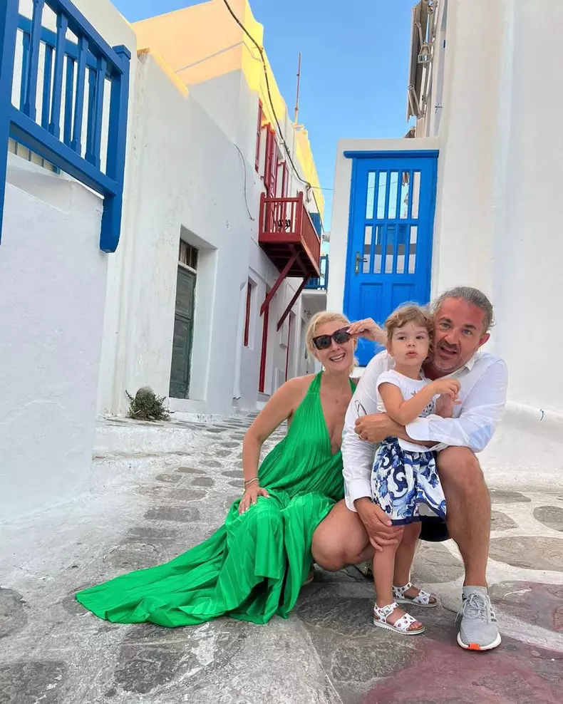 Alessandra-Stoicescu-vacanta-de-vis-in-Mykonos-1