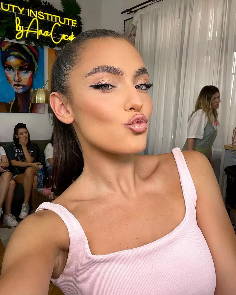 Alexia Eram