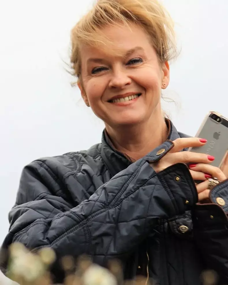 Mona Nicolici s-a căsătorit în secret. Cine este Cezar Munteanu, noul soț al fostei vedete TV