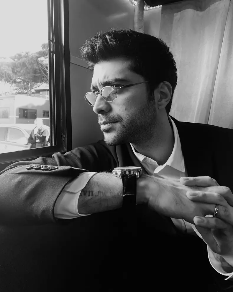 sila-turkoglu-actrita-care-a-plecat-cu-scandal-din-serialul-turcesc-mostenirea-iubeste-din-nou-cu-cine-s-a-cuplat-frumoasa-4