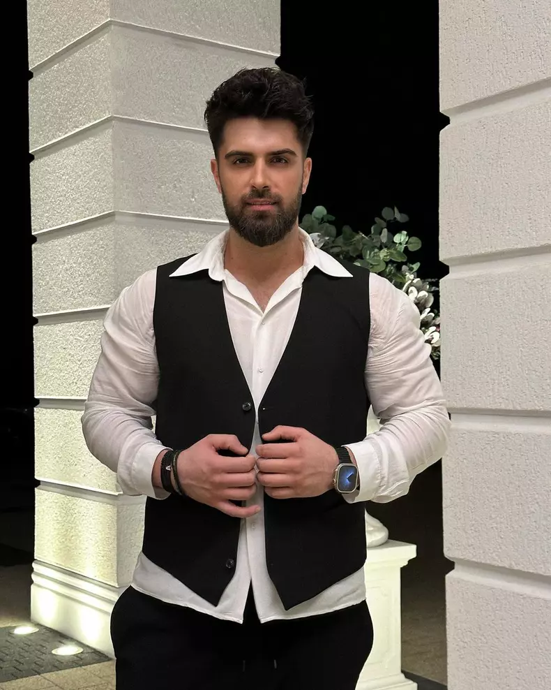 cine-este-noua-iubita-a-lui-alex-leonte-1