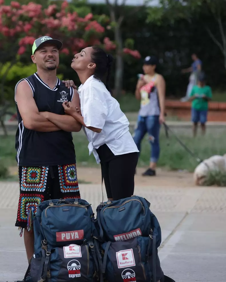 cu-ce-se-ocupa-melinda-sotia-lui-puya-2