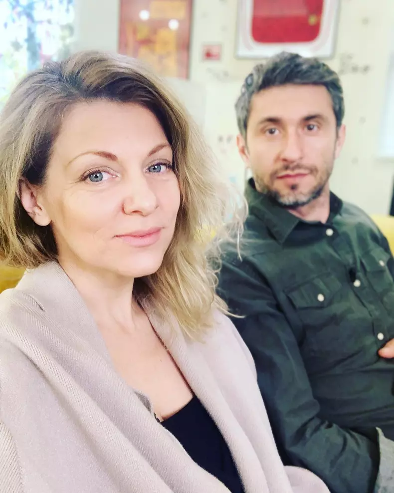 Povestea emoționantă a fetiței adoptate de Dana Nălbaru