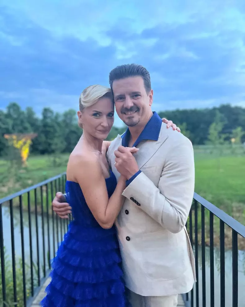 mihai-si-elwira-petre-nunta-smiley-si-gina-4