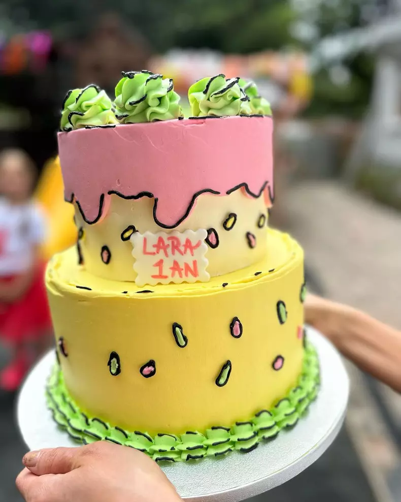 Laura Cosoi, petrecere în avans pentru fiica sa, Lara. Mezina familiei va împlini 1 an