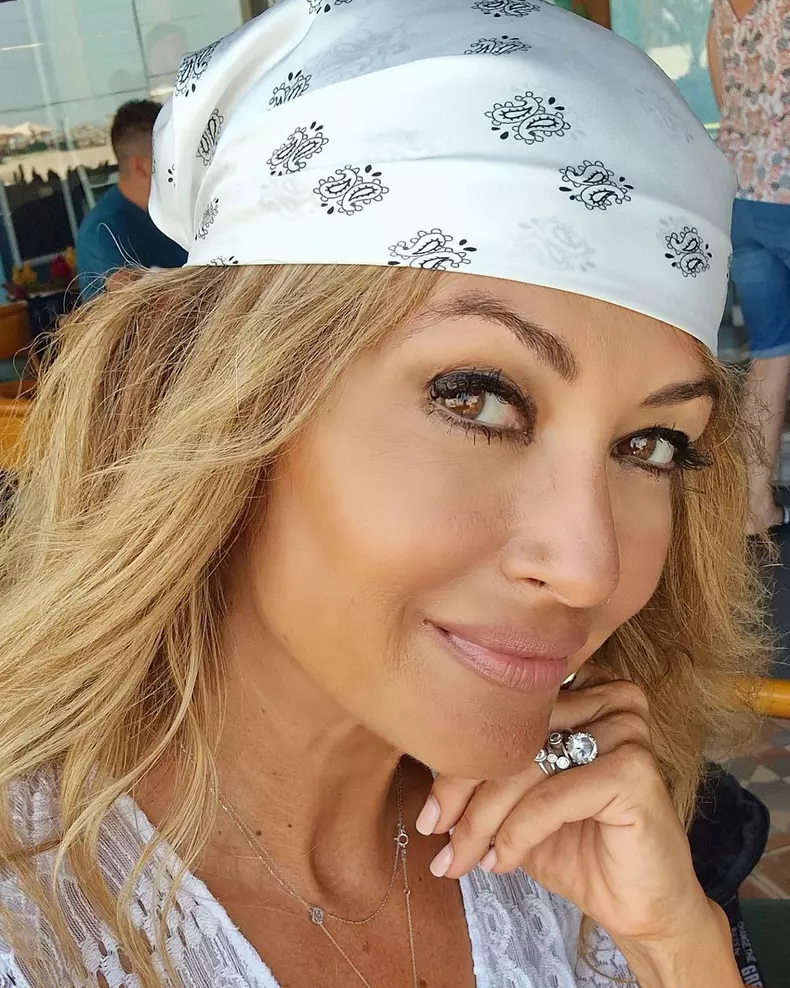 Anca Țurcașiu, imaginea care i-a uimit pe fani. Cum s-a pozat la mare, la 53 de ani