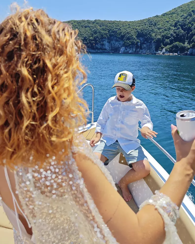 Victoria Răileanu și iubitul ei s-au căsătorit pe barcă, în Grecia
