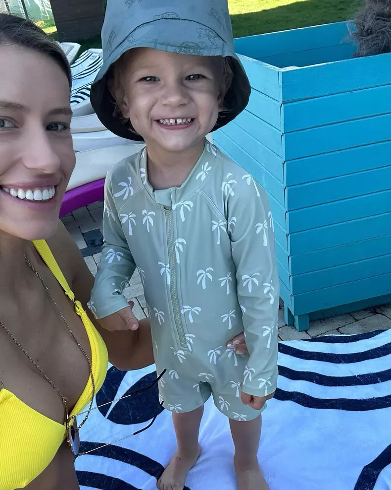 dani-otil-si-gabriela-prisacariu-imagini-superbe-din-luna-de-miere-6