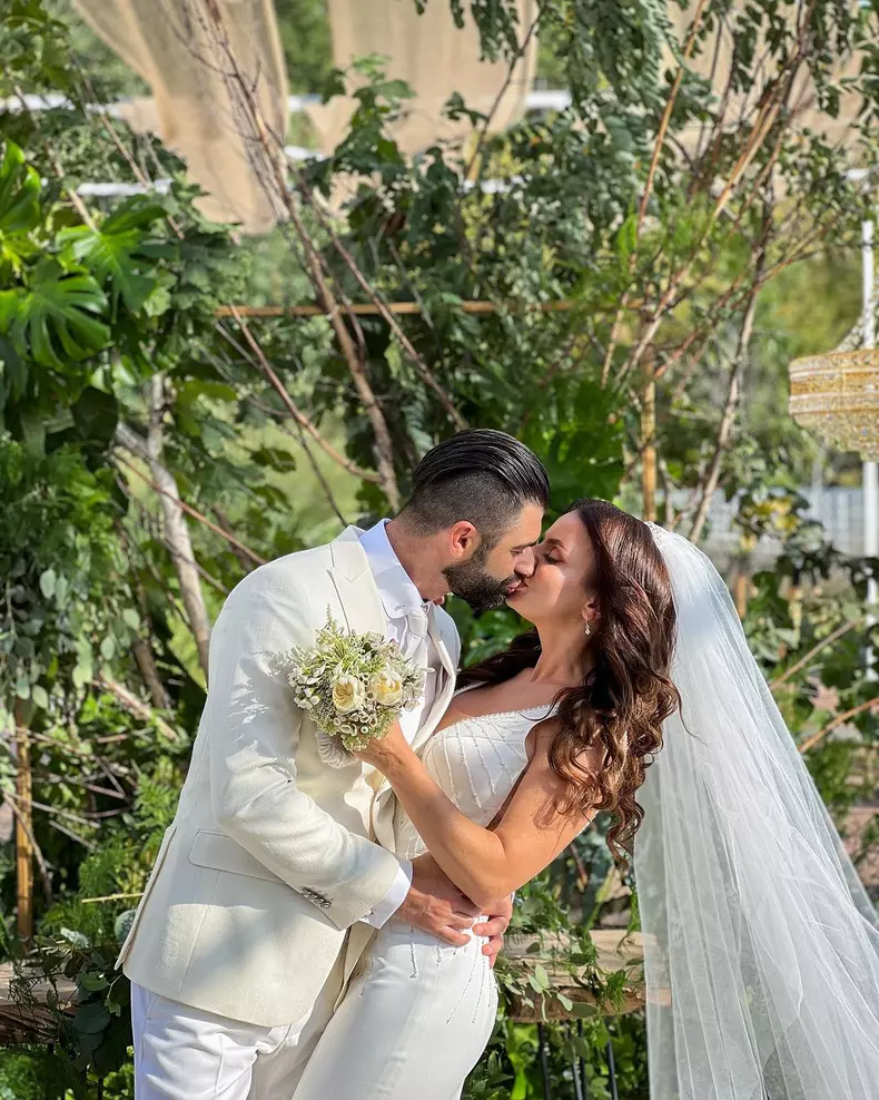 Jojo și Paul Ipate s-au căsătorit religios. Primele imagini de la nuntă