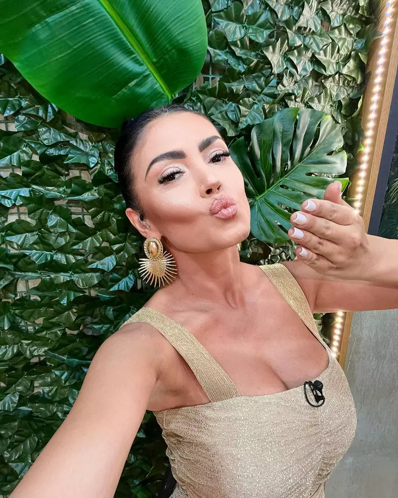 de-ce-nu-se-uita-andreea-mantea-la-emisiunile-ei-6