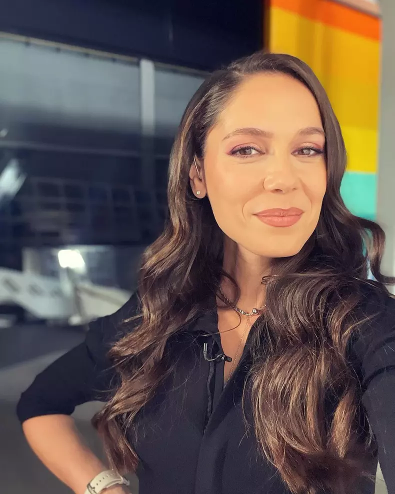 irina-fodor-adora-magia-craciunului.-incep-din-noiembrie-si-termin-in-ianuarie.-exclusiv-1