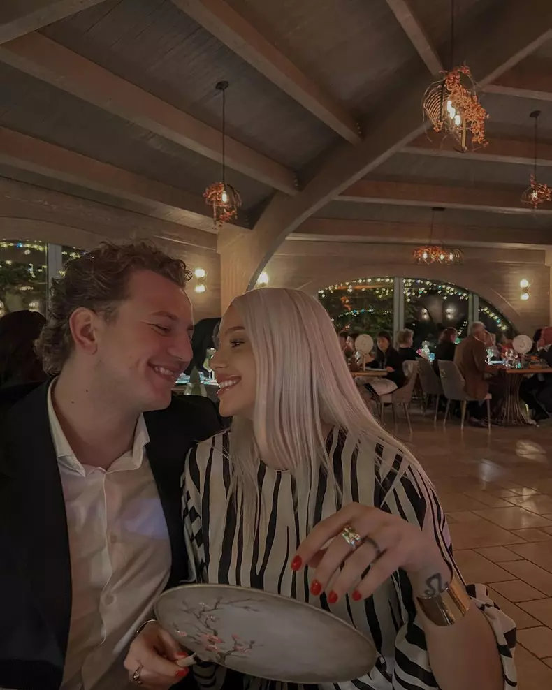 Alex Militaru, soțul lui Carmen Grebenișan, este adoptat  (11)