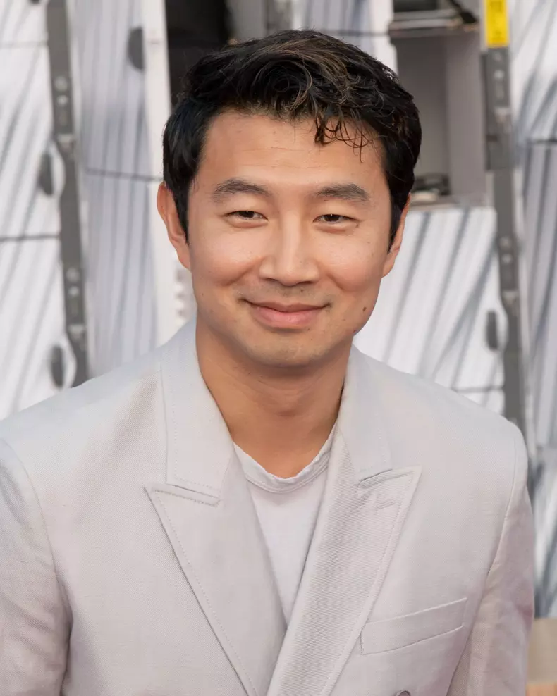 Simu Liu prezintă People’s Choice Awards 2024 