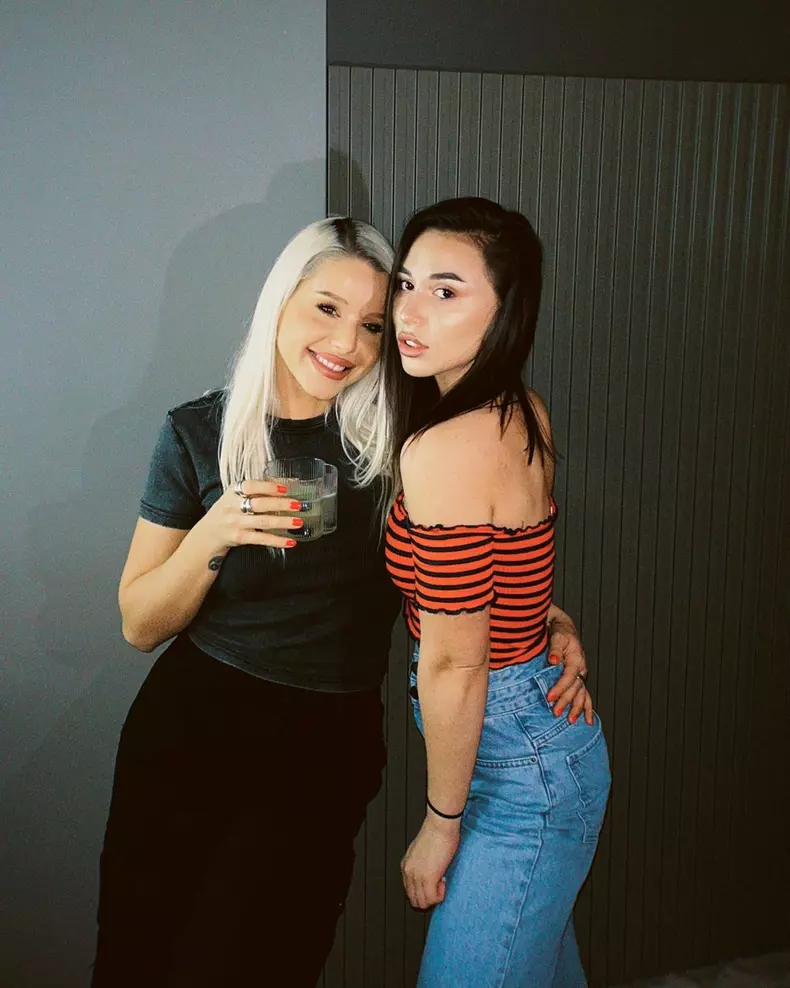 sister+from+another+mother