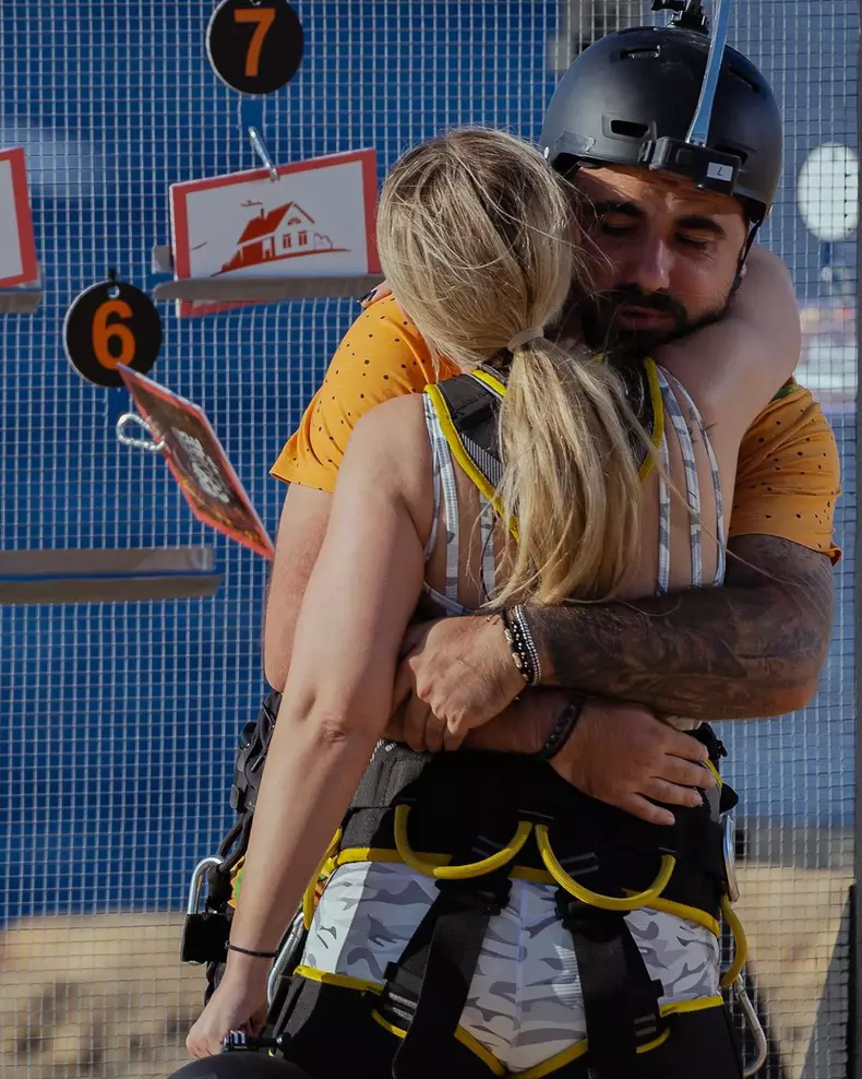 Motivul pentru care Emi nu a vrut să participe la „Power Couple România”. „Toată atenția mea s-a concentrat către Mădălina”. EXCLUSIV (7)