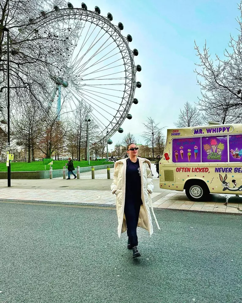 prima-data-in-londra-am-cantat-in-seara-de-craciun-si-am-intalnit-oameni-minunati-a-fost-top-vibe-ul-de-aseara-1
