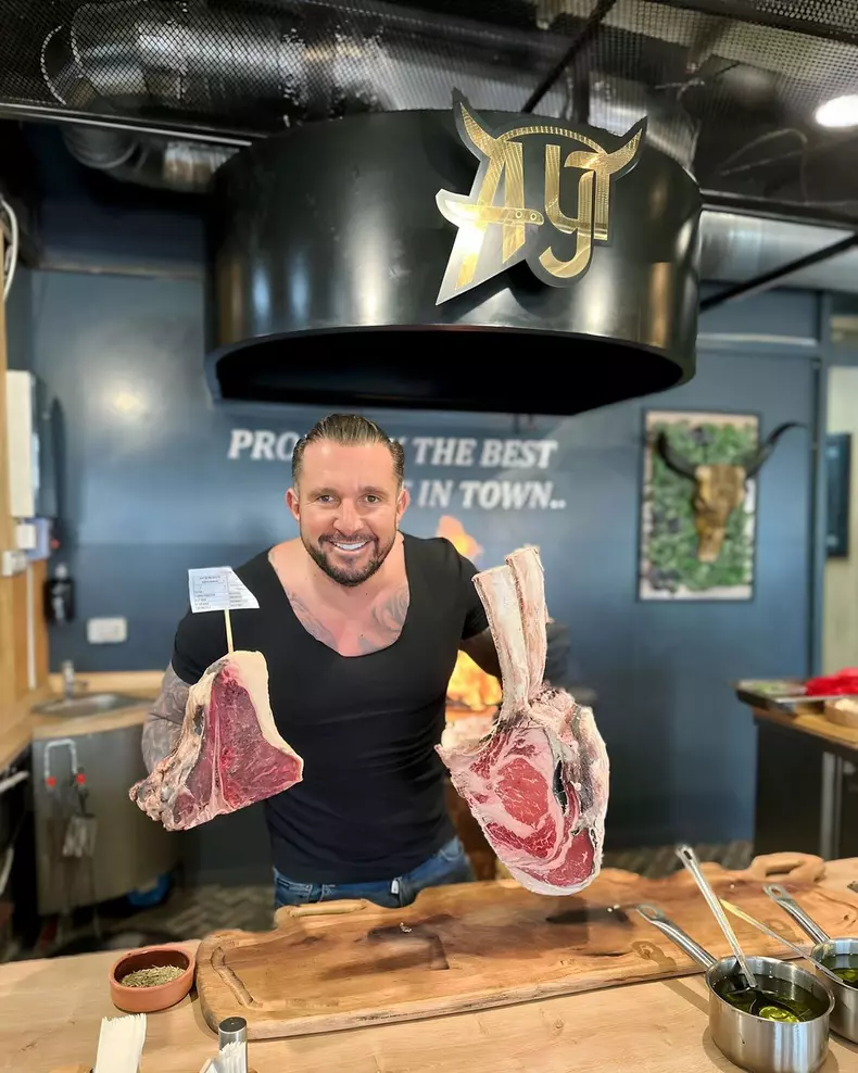ayt-lider-grup-probably-the-best-meat-in-town-ayt-macelarie-market-steakhouse-----glovo-bringo-te-asteptam-in-locatiile-noastre-soseaua-oltenitei-204a-popesti-leor