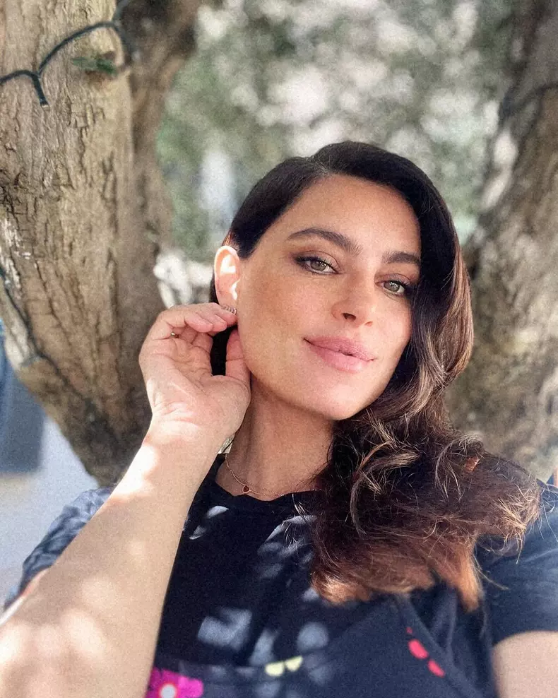 Catrinel Menghia a nascut (4)