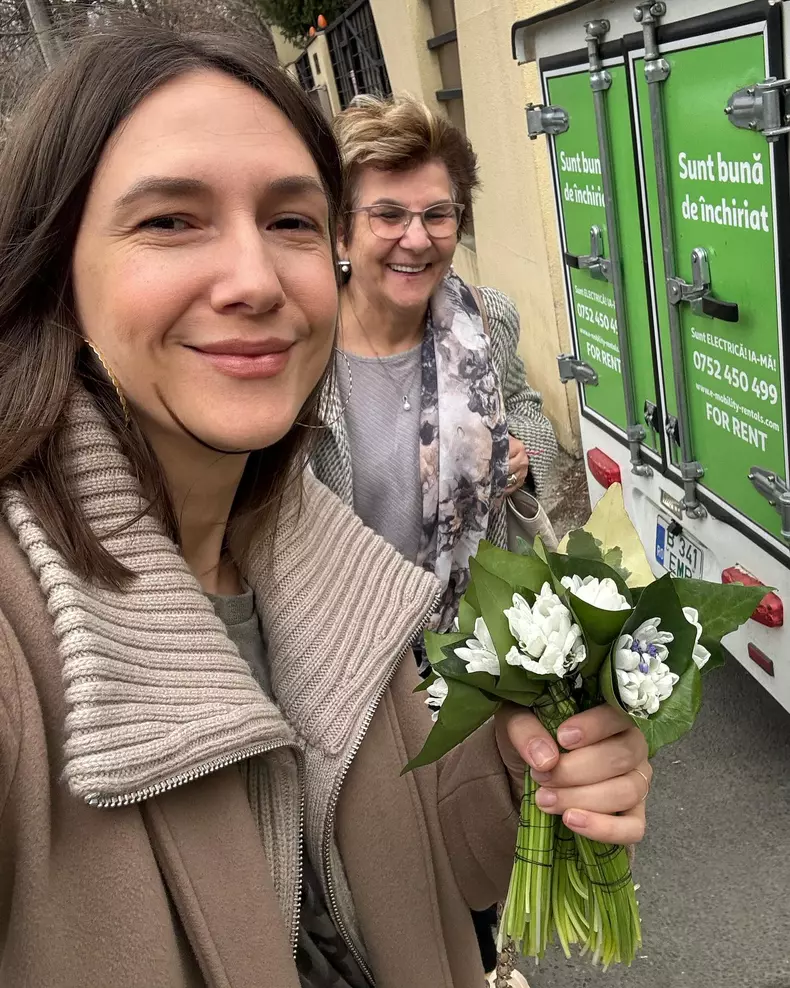 Adela Popescu si mama ei, doamna Doina