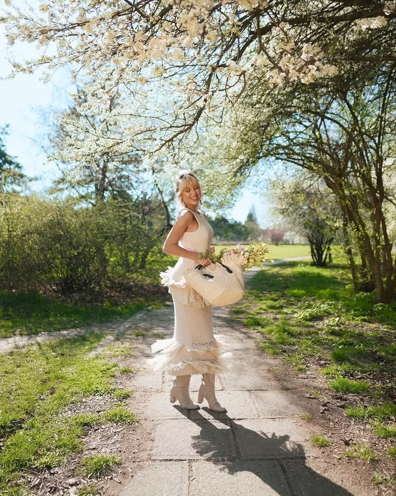 Alina Ceusan 12