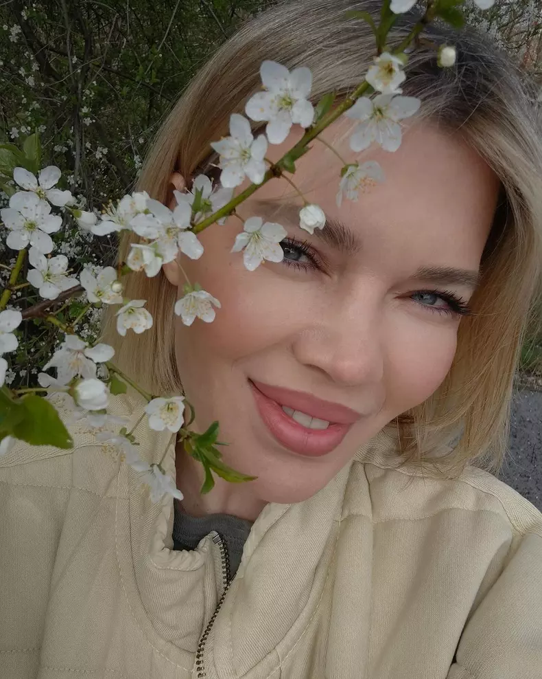 gina 8