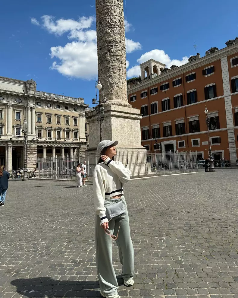 Oana Mosneagu, vacanta cu fetele la Roma. Prezenta a fost si Mara Oprea (4)