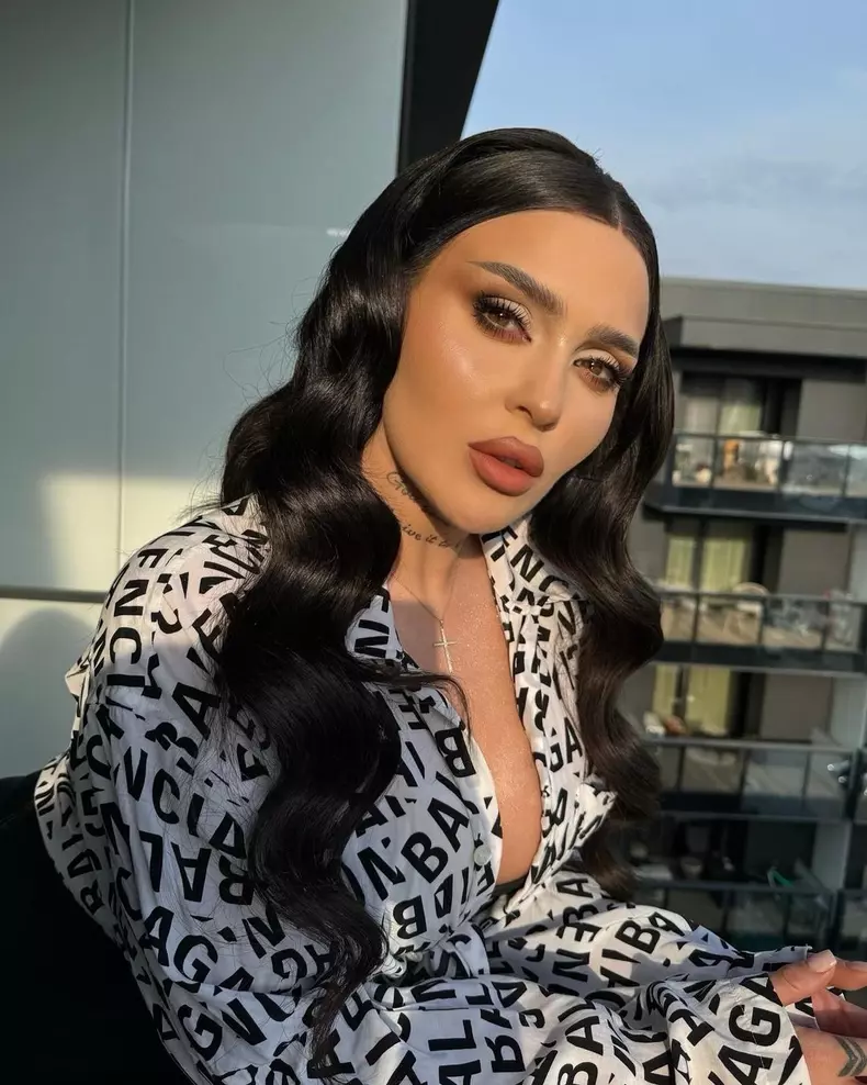 Oana Radu nu vrea să mai audă de fostul soț  (4)