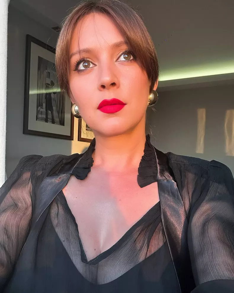 Diana Dumitrescu vrea să treacă la altă religie  (4)