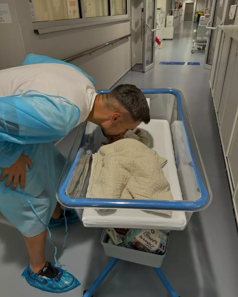 Vlăduța Lupău a născut pentru a doua oară  (9)
