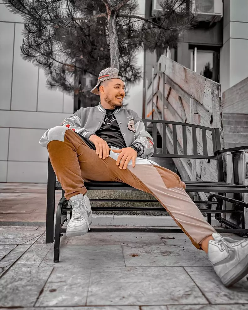 adrian 4