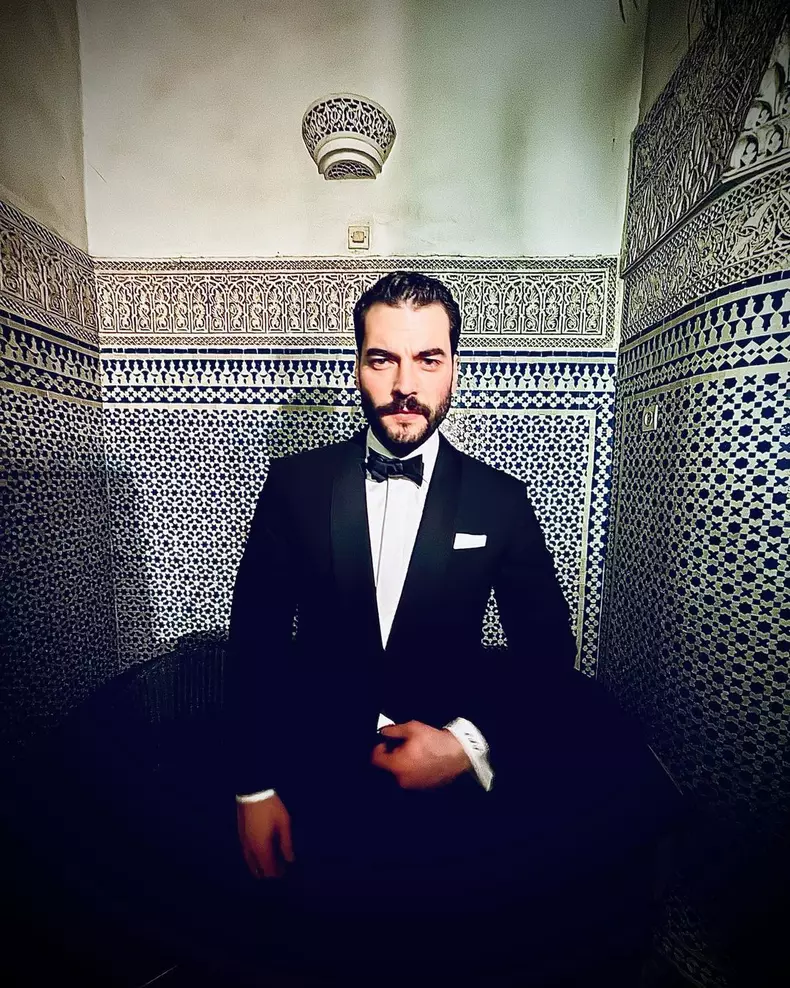 Akın Akınözü (5)