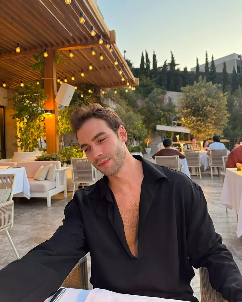 Ozge Yagiz și Burak Berkay Akgul, relație amoroasă în viața reală (4)