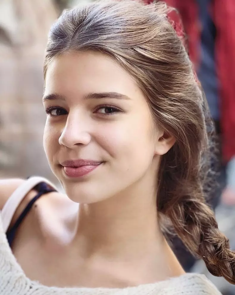 Ilona 6