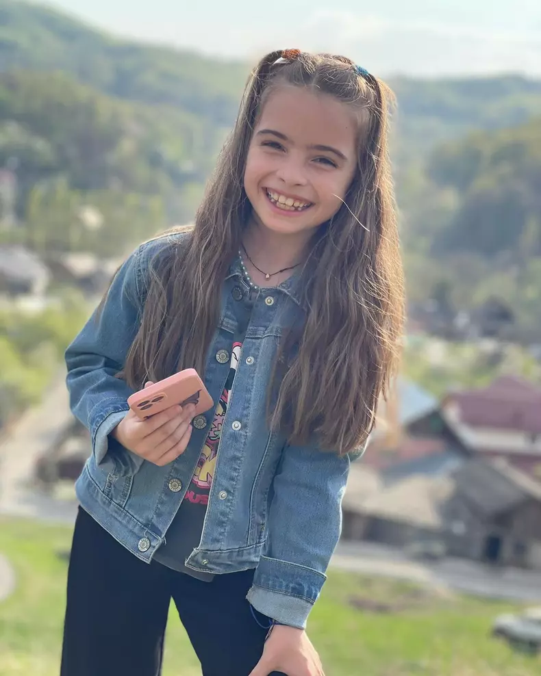 Zora, fiica lui Cornel Ilie, a implinit 9 ani (9)