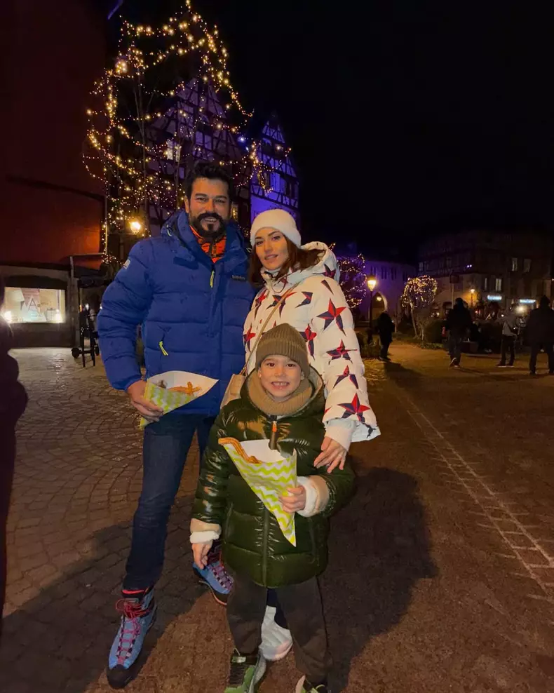 Burak Özçivit vacanta 40 de ani (8)
