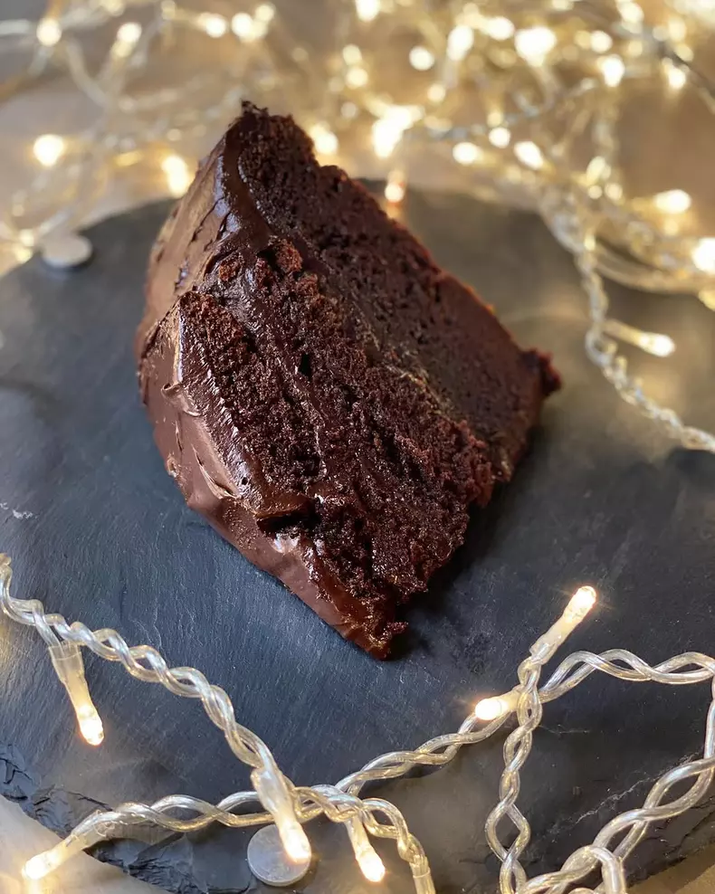 Elwira Petre a dezvăluit rețeta ei specială de tort. Soția lui Mihai Petre (1)