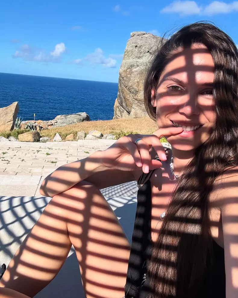 Irina Fodor, superbă în costum de baie  (8)