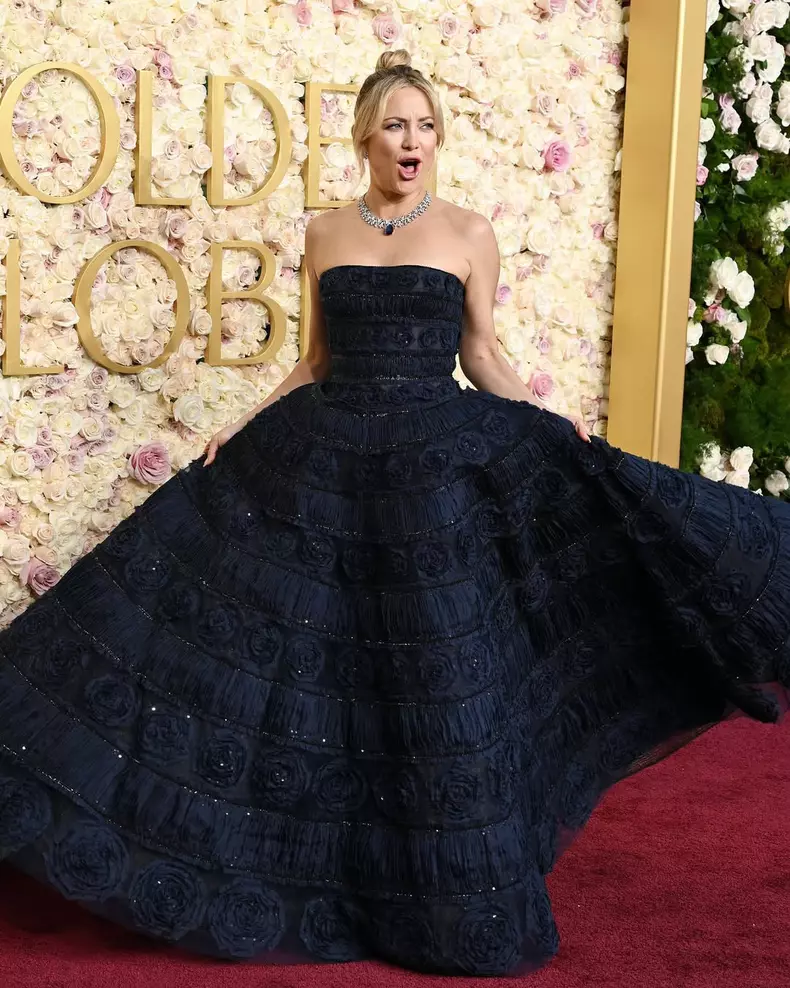 Kate Hudson la Globurile de Aur 2025 (2)