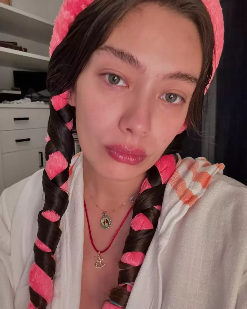 Neslihan Atagül radiază în noile imagini cu burtica de gravidă (10)