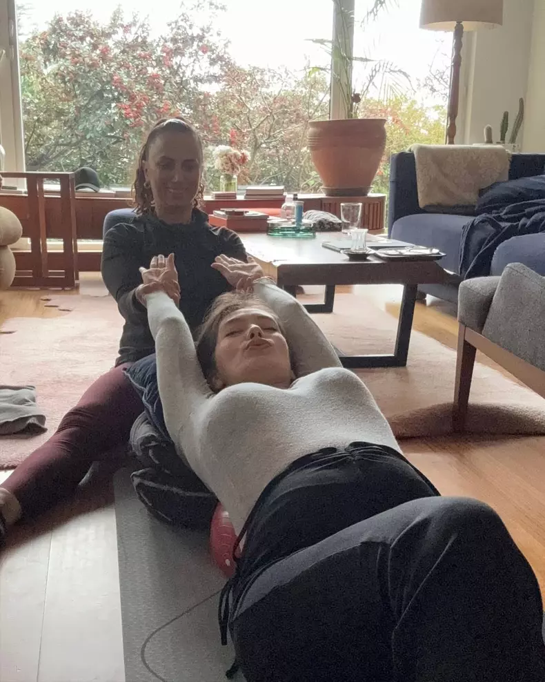 Neslihan Atagül radiază în noile imagini cu burtica de gravidă (12)