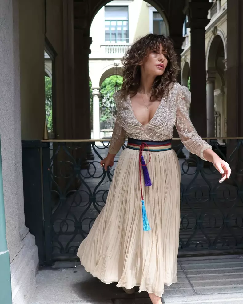  Anna Lesko, în costum de baie în zăpadă  (4)