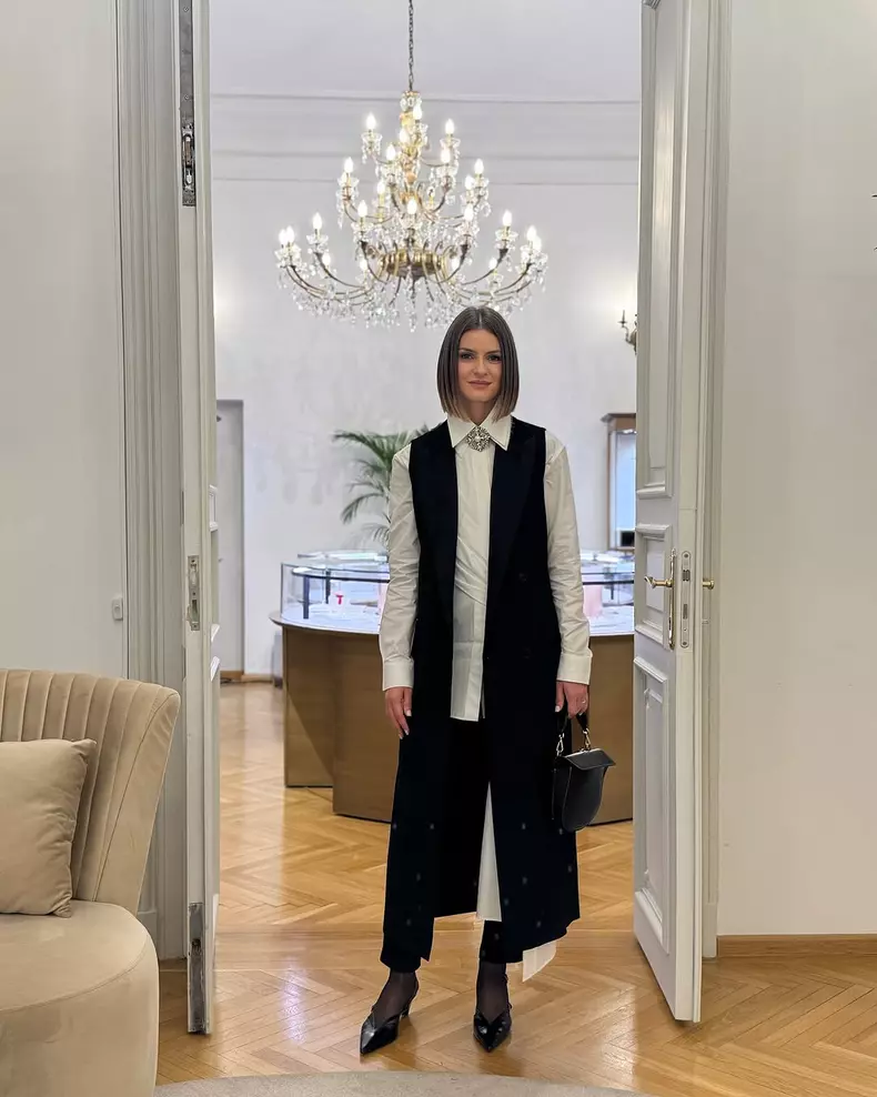 ioana-blaj-imbracata-elegant