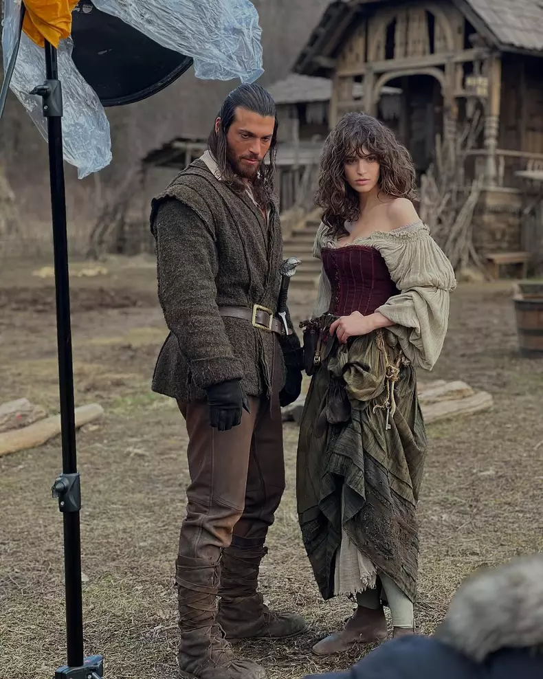 Can-Yaman-Greta Ferro-in-serialul-turcesc-el-turco