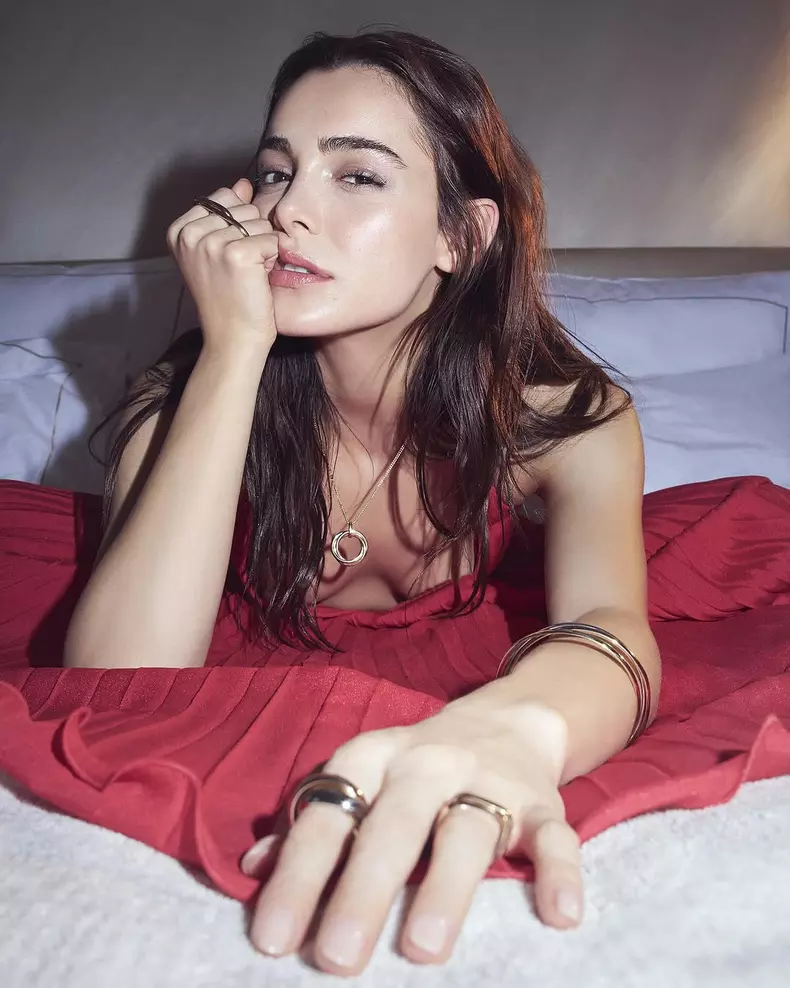 Hafsanur-Sancaktutan (1)