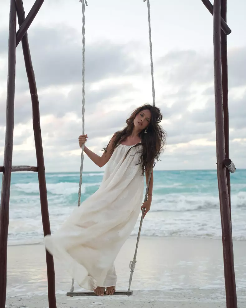 oana-zara-in-cuba