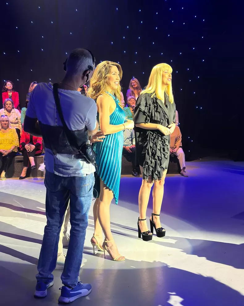 Diana-Dumitrescu-prezintă-„Top-Invers-Eroii-Comediei”-la-TVR (6)