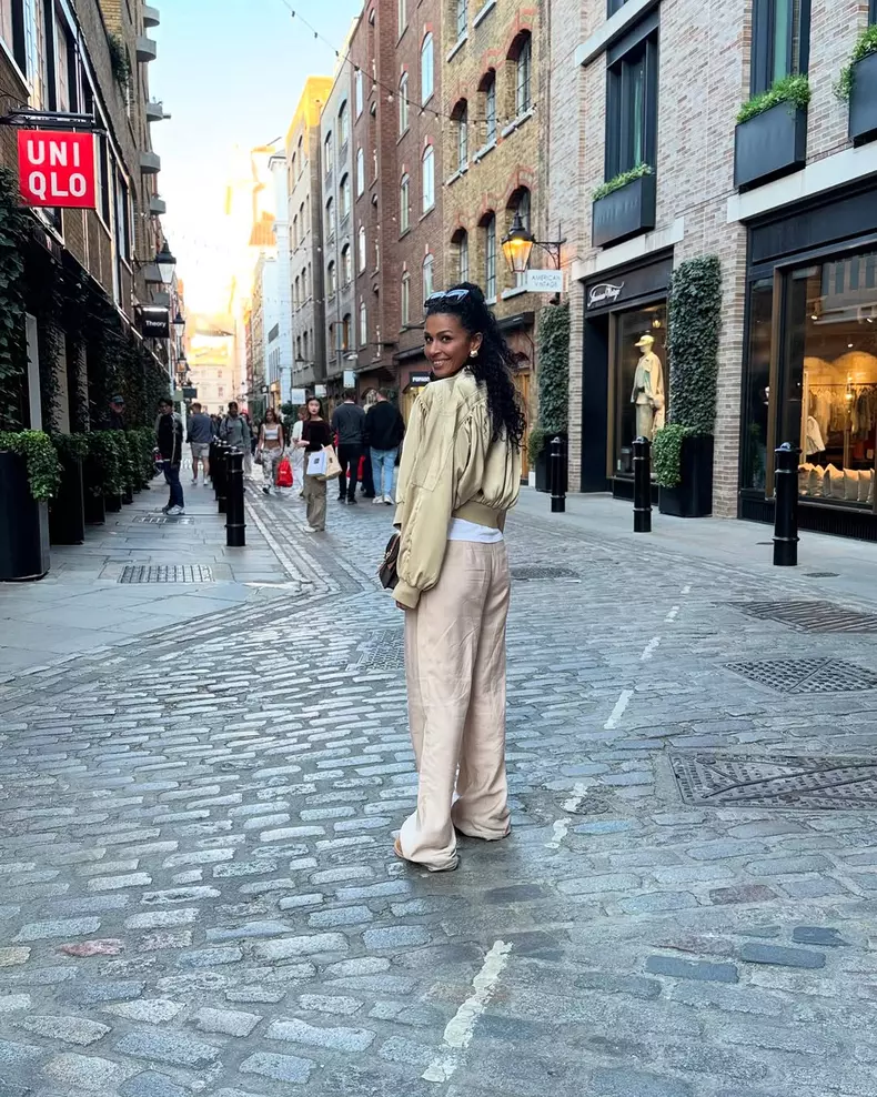 Majda-Aboulumosha- vacanță-Londra-aprilie-2025 (2)