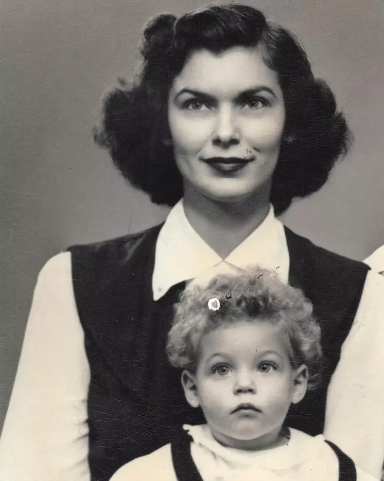 Priscilla Pointer, May 18th, 1924-April 28th, 2025Priscilla Pointer, acclaimed stage television and film actress, and mother of David, Katie, and Amy Irving, died peacefully in her sleep at the age of 1 (5)
